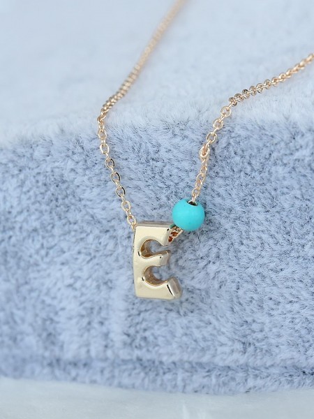 Gold Renk Boncuklu Bayan E Harfli Kolye